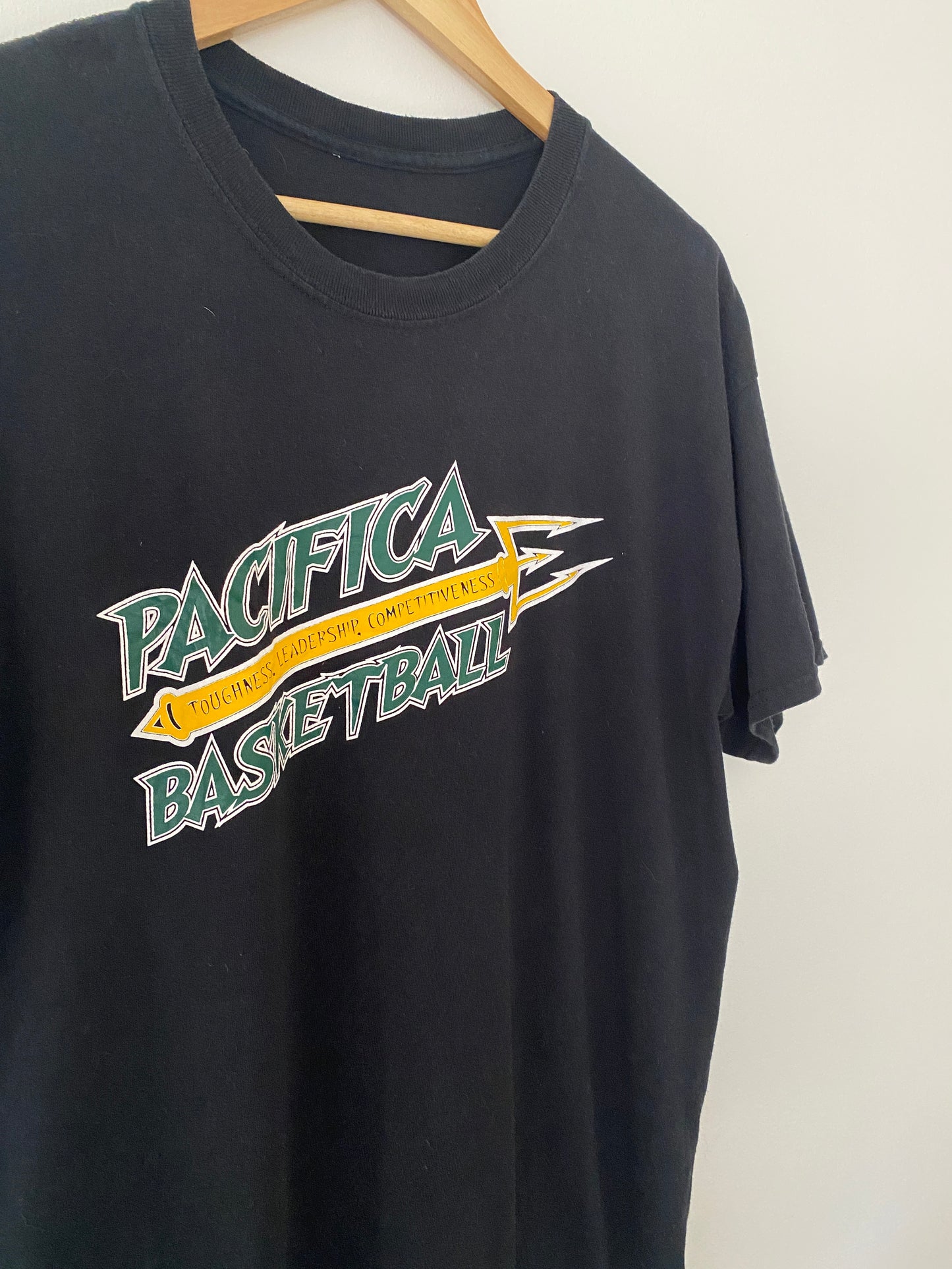 Pacifica Tritons Basketball T-Shirt - L