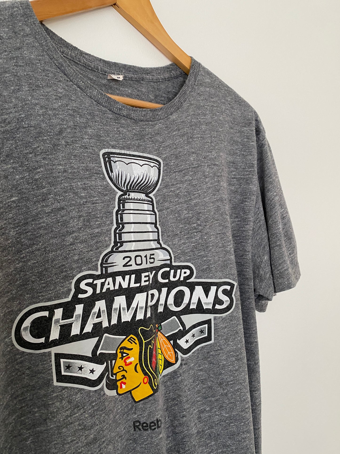 2015 Stanley Cup Champions Chicago Blackhawks Ice Hockey T-shirt - M