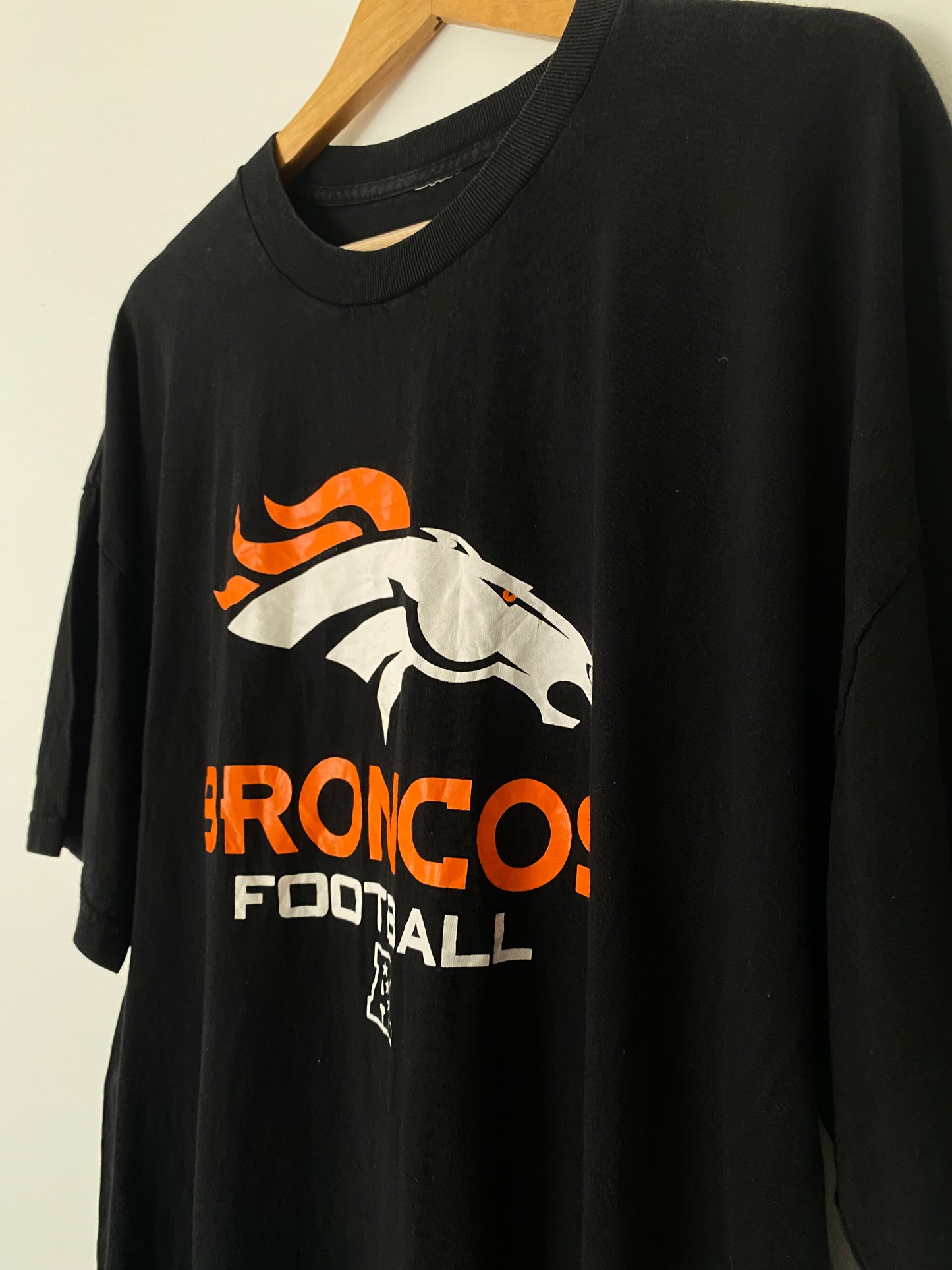Denver Broncos Football T-Shirt - XL