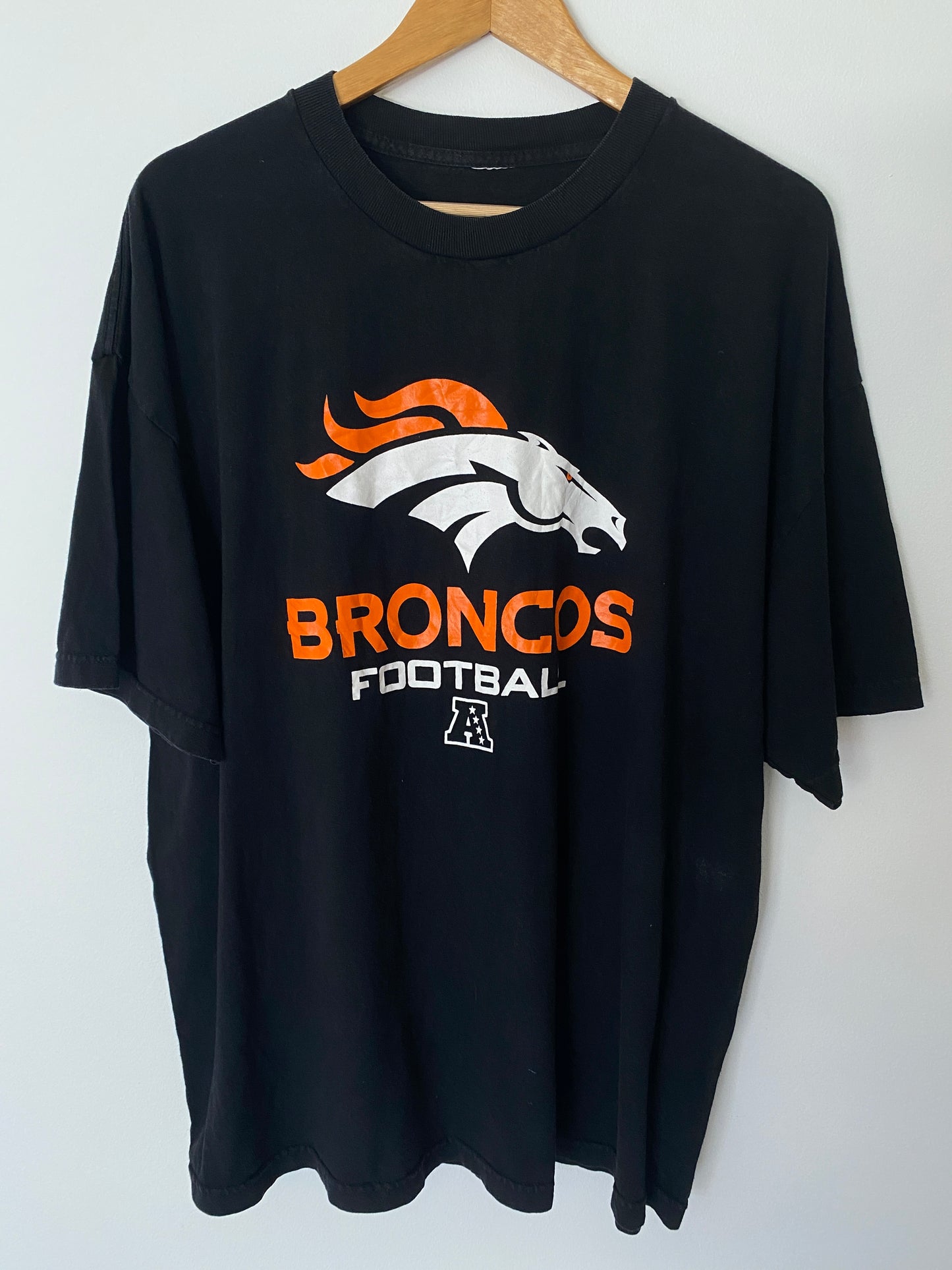Denver Broncos Football T-Shirt - XL